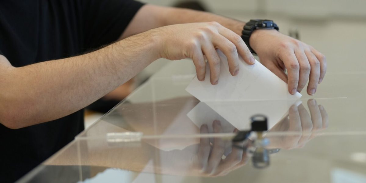 Vot-Votare-UniBuc_04-12_Fb-1640x1093-1.jpeg - PressHub24