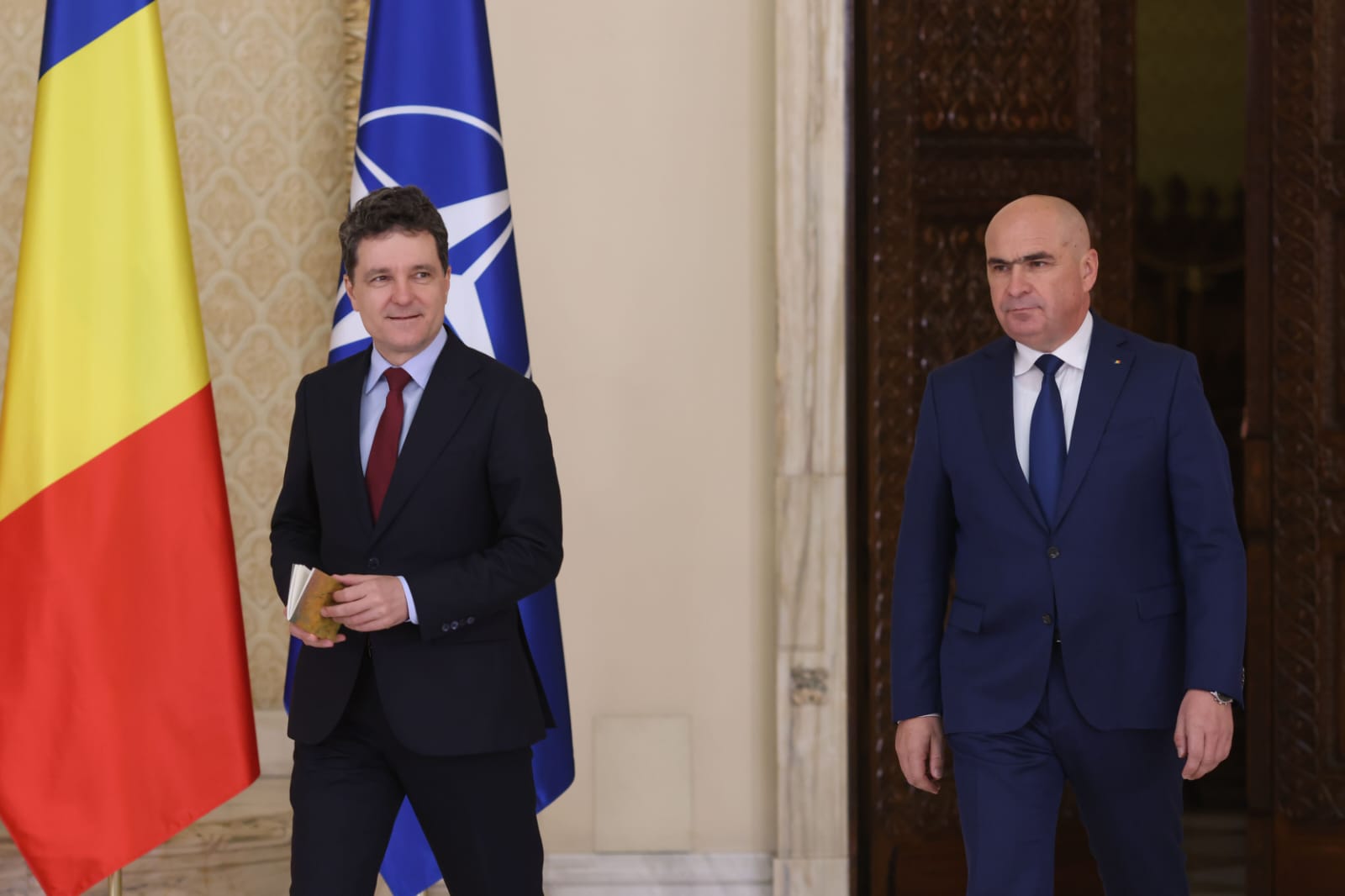 Președintele Nicușor Dan discută cu Bolojan și Grindeanu la Cotroceni după atacurile PSD la premier