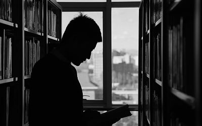 avertizor-integritate-biblioteca-carti-coruptie.jpg - PressHub24