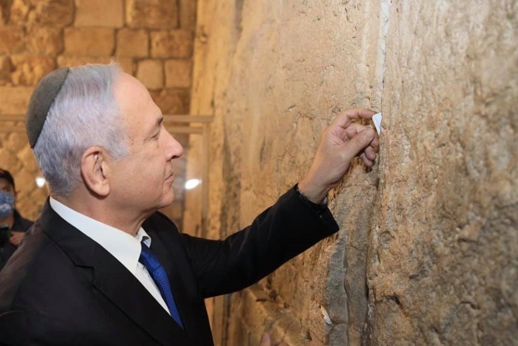 Sorin Grindeanu, în vizită oficială în Israel, se întâlnește cu Netanyahu și oficiali români