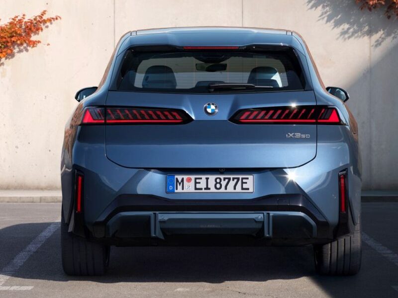 bmw-ix3-inaugureaza-era-neue-klasse-autonomie-de-peste-800-km-si-incarcare-ultrarapida-produtia-va-i.jpeg - PressHub24