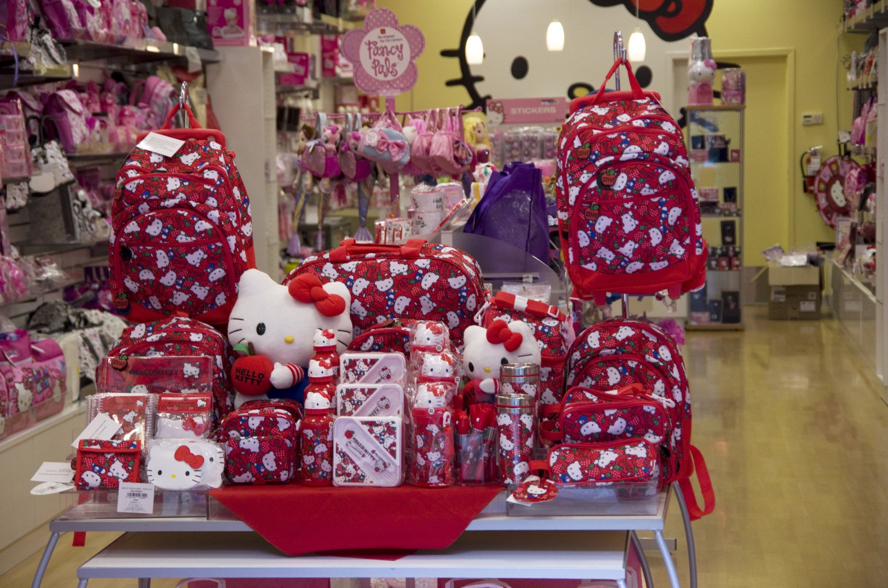 Designerul Hello Kitty anunță retragerea după 46 de ani de activitate