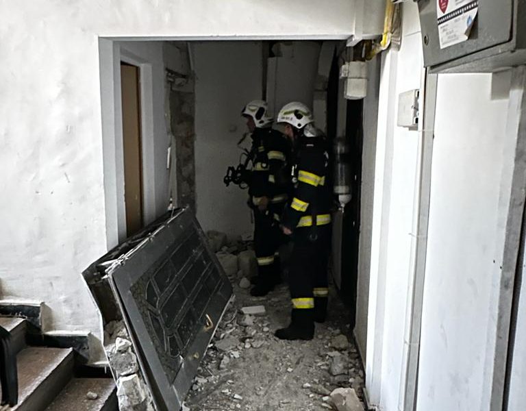 explozie-bloc-bucuresti.jpeg - PressHub24