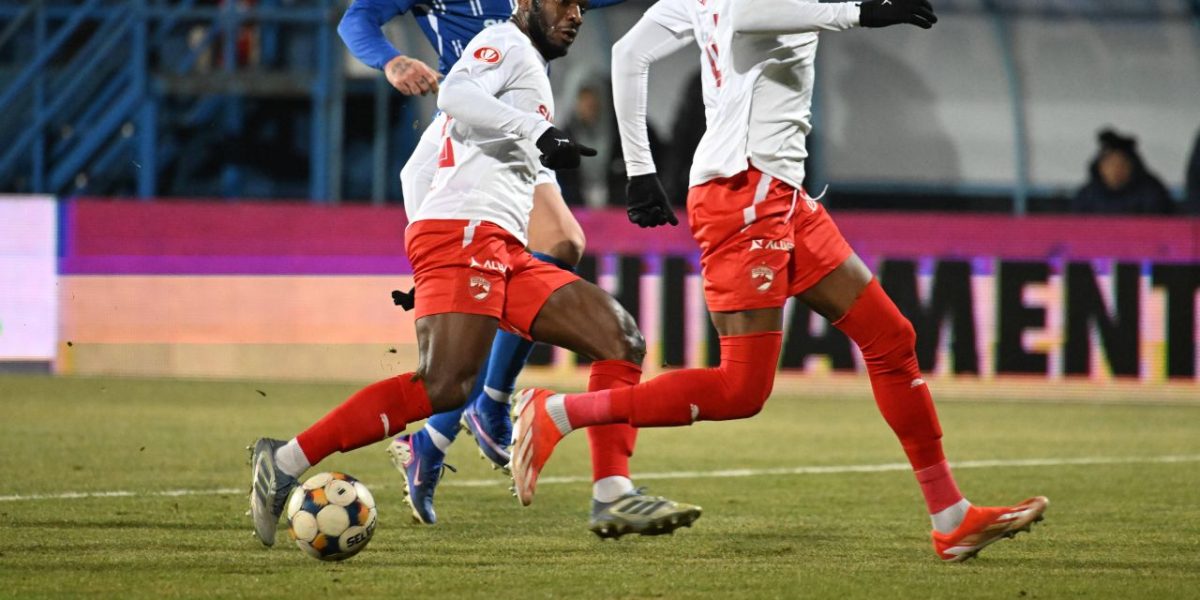farul-constanta-dinamo-bucuresti-superliga-superbet-4022026.jpg - PressHub24