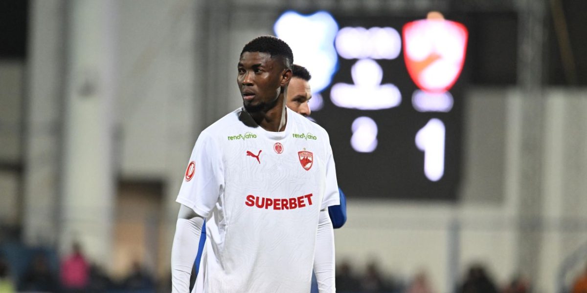 farul-constanta-dinamo-bucuresti-superliga-superbet-4022026-kennedy-boateng.jpg - PressHub24