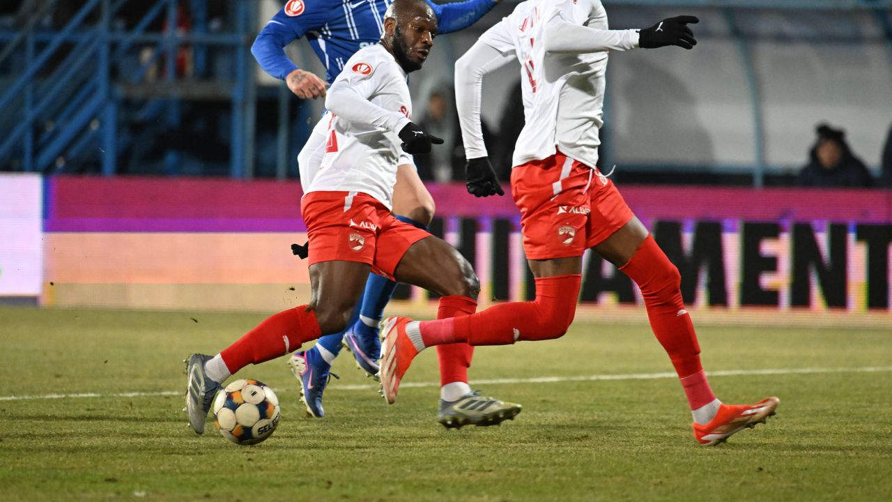 Farul și Dinamo termină la egalitate, 1-1, înainte de pauză!