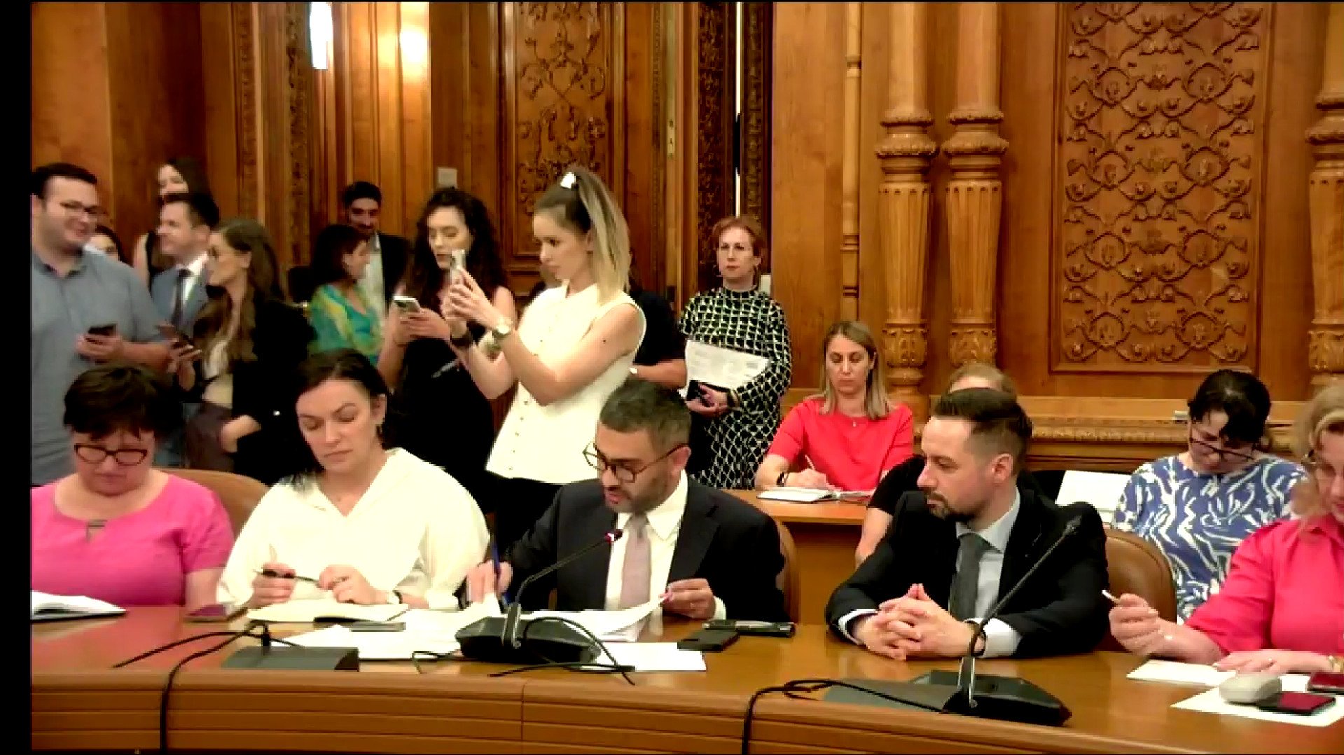 Ministrul Muncii: Reorganizare regională, reducerea șefilor, fără concedieri