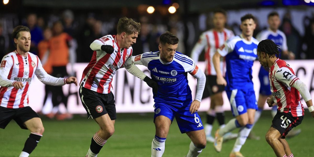 macclesfield-brentford-imago1072742182.jpg - PressHub24