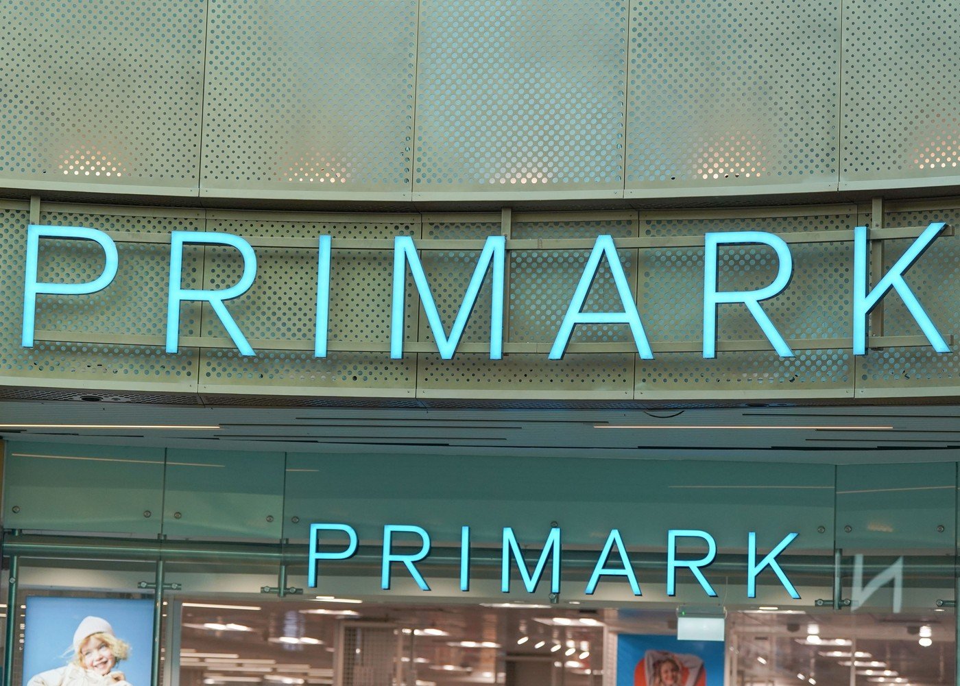 Primark lansează sub-brand nou și vizează expansiunea în Orientul Mijlociu pentru a atrage Gen Z