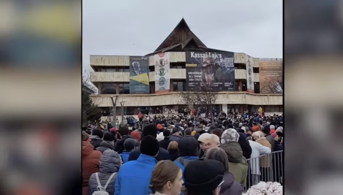 Proteste la Odorheiul Secuiesc și Miercurea Ciuc împotriva majorării taxelor