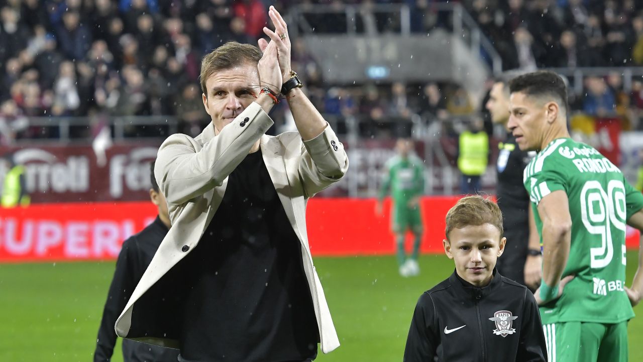 Costin Lazăr își desemnează favorita la titlu: „Are un patron puternic financiar”