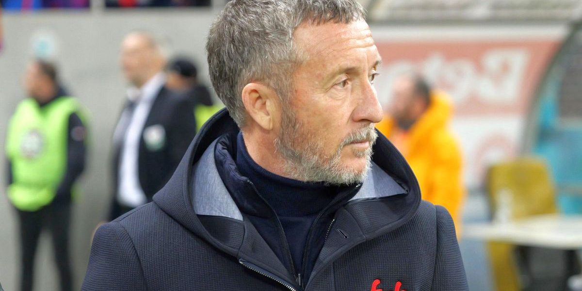 „În coloana vertebrală a echipei”