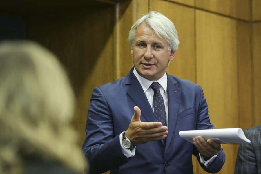 Plângere disciplinară pentru orlando teodorovici, director la curtea de conturi