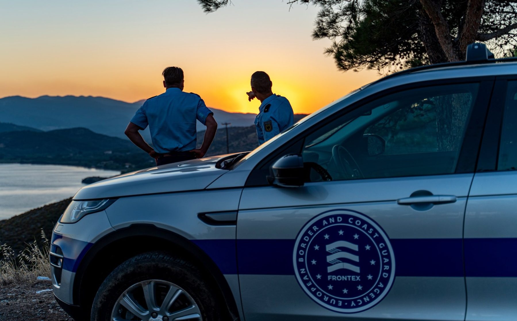 Dreapta din pe sprijină mai multe expulzări ale migranților ilegali din ue