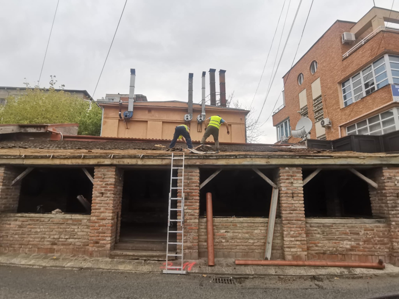 Numărul autorizațiilor de construire rezidențială, în scădere cu 8,4%