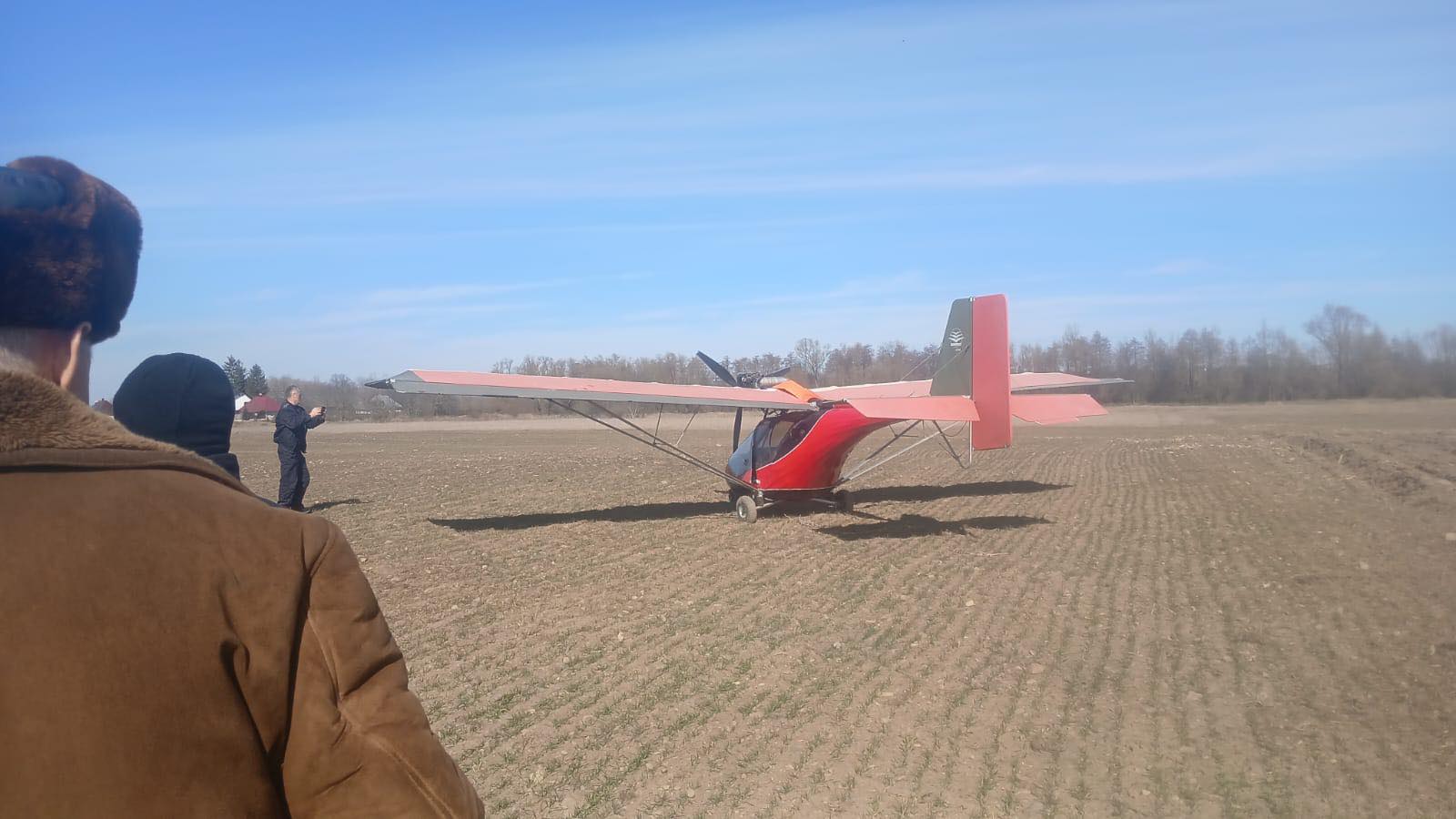 Ucrainean, evadat de război cu mic aparat de zbor, a aterizat la Suceava