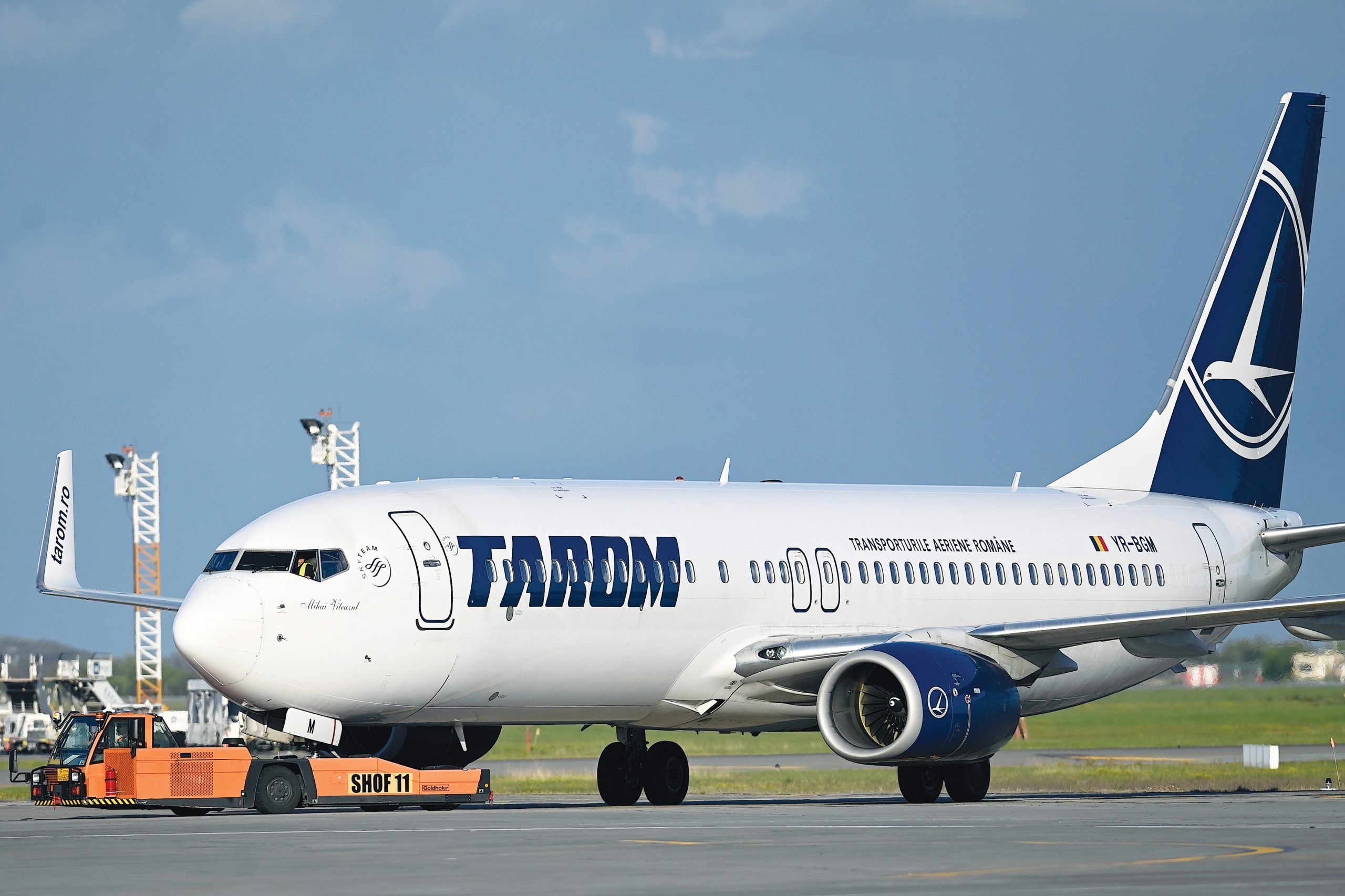 Tarom aduce români din orientul mijlociu: Curse speciale de repatriere