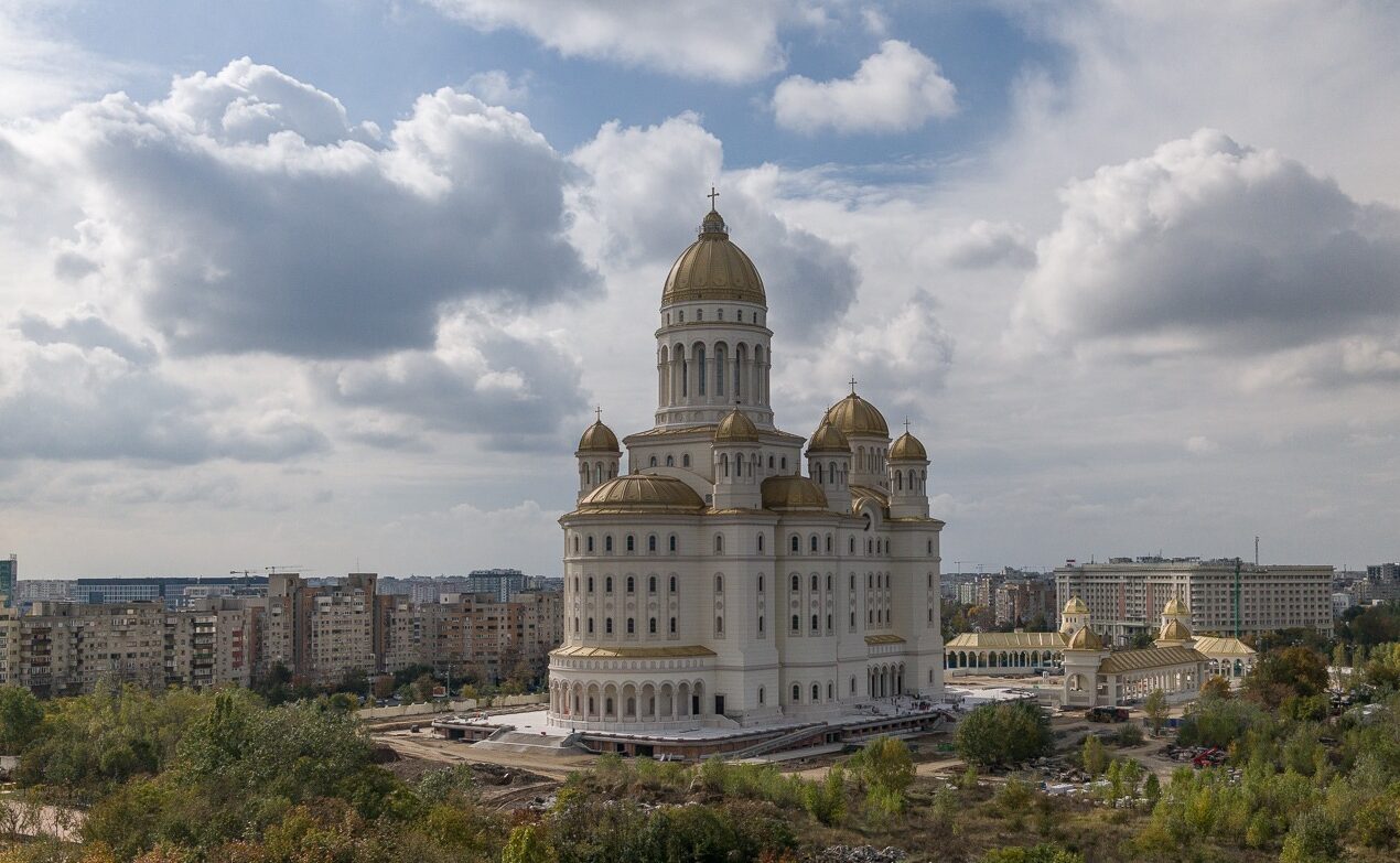 Slujbele de Paști, anulate la Catedrala Națională