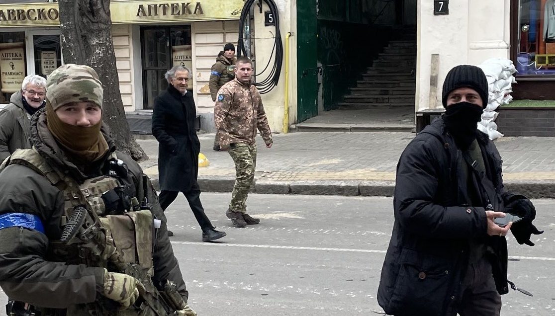 Occidentul, ajutor determinant pentru victoria Ucrainei, spune Bernard-Henri Lévy