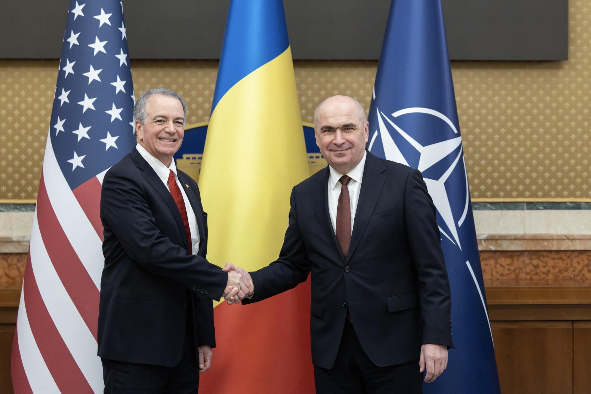 Bolojan s-a întâlnit cu ambasadorul SUA, nirenberg. Discuții despre investiții