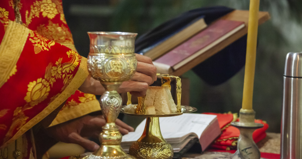 Buna Vestire 2026: Sărbătoare cu cruce roșie în calendarul ortodox și zi cu dezlegare la pește. Tradiții importante, explicate de preot