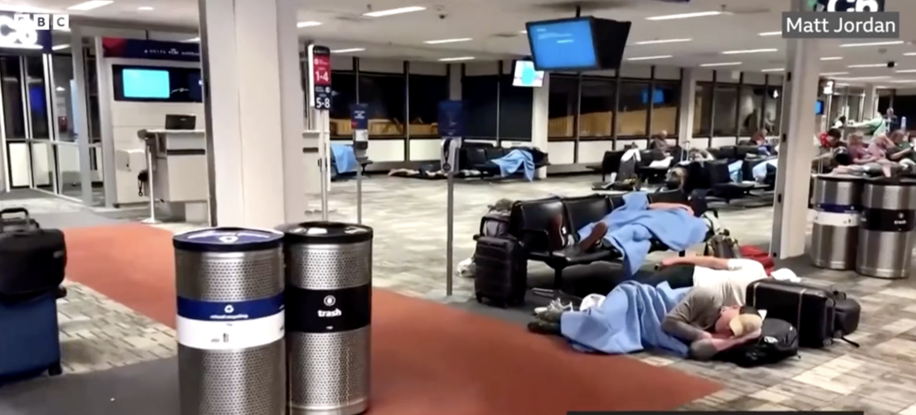 Polițiști de la imigrări, trimiși în SUA, pentru aeroporturi, pe fondul blocajului bugetar