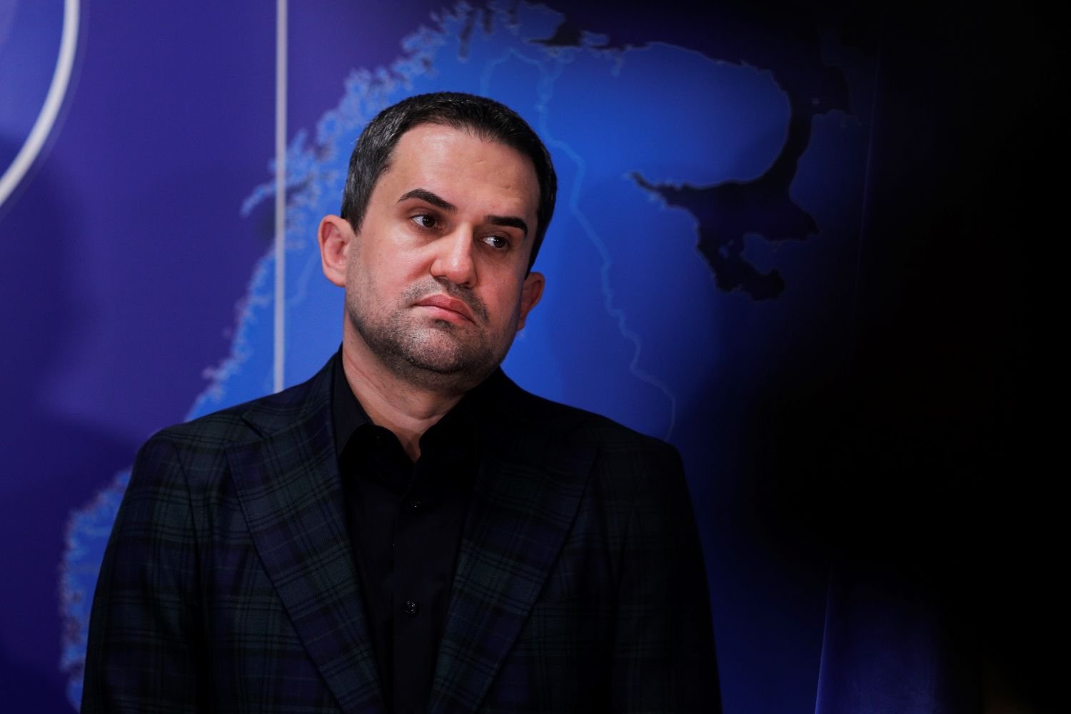 Eroare în cv-ul ministrului transporturilor, ciprian șerban
Universitatea: A fost exmatriculat