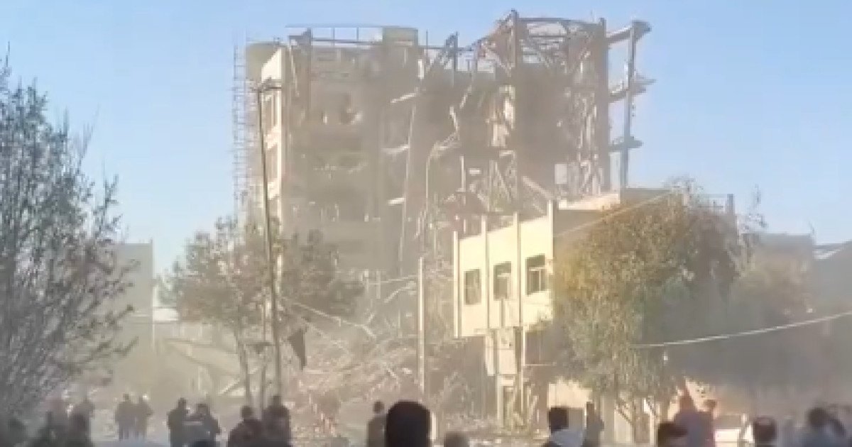 Clădirea în care clericii regimului se adunau pentru a alege noul lider suprem al Iranului, distrusă în urma unui atac aerian