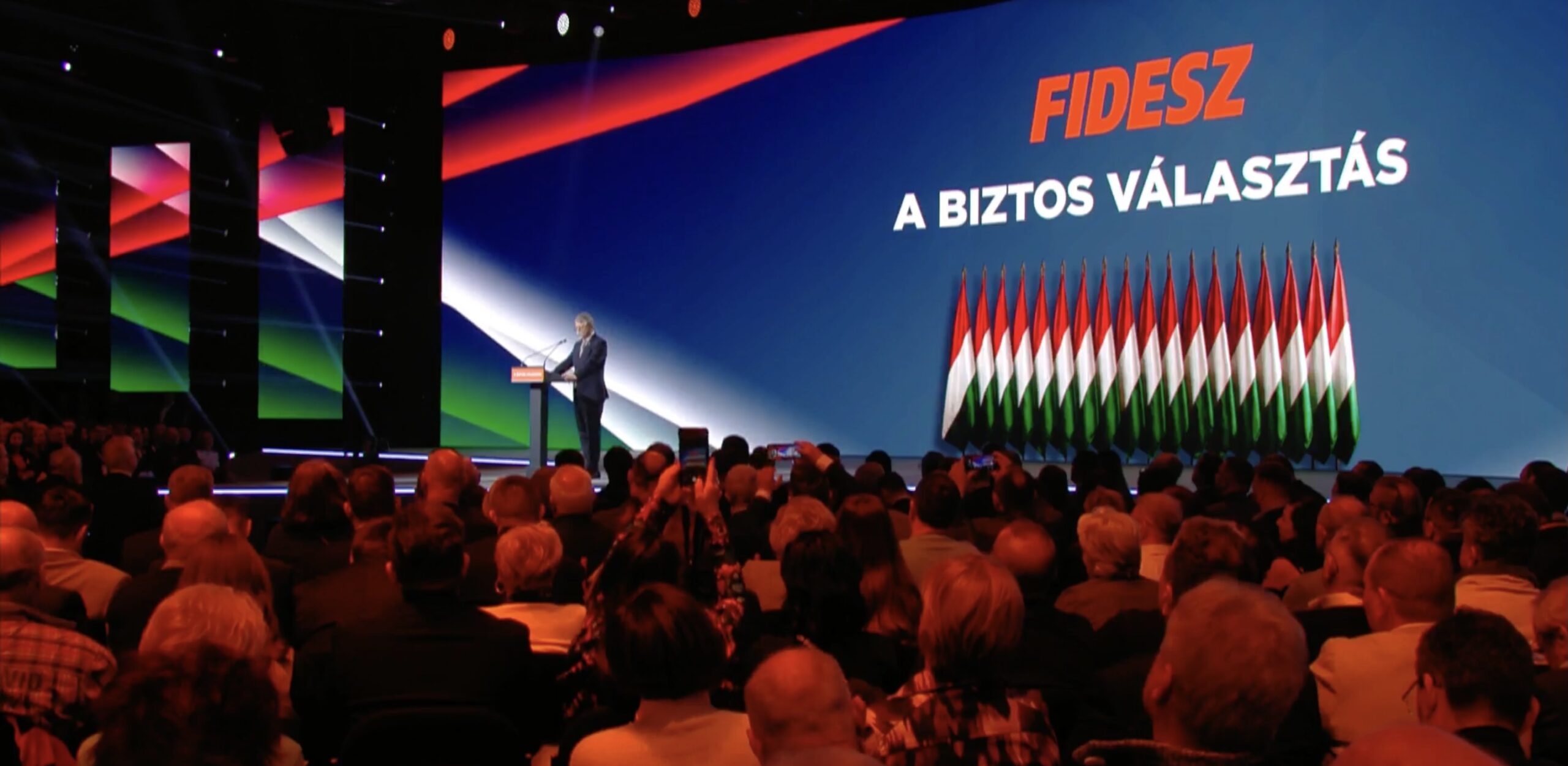 Tineri din târgu mureș, transportați la szolnok pentru a face campanie pentru fidesz