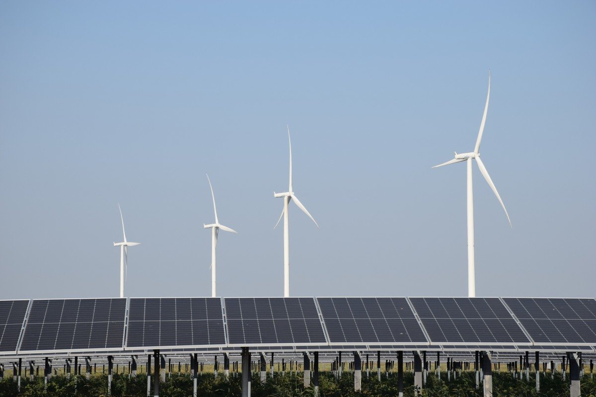 Europa: Tranziția la energia verde atenuează criza energetică