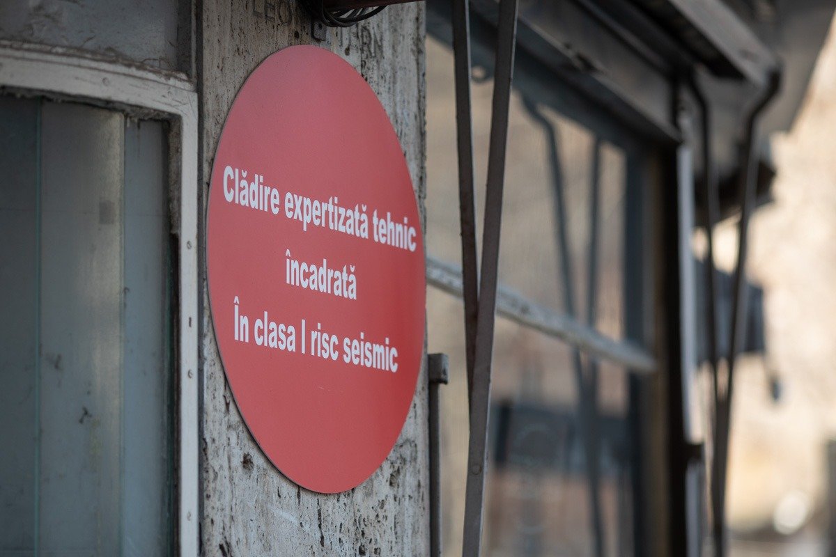 Trei sferturi din locuințele din România, fără asigurare PAID la dezastre