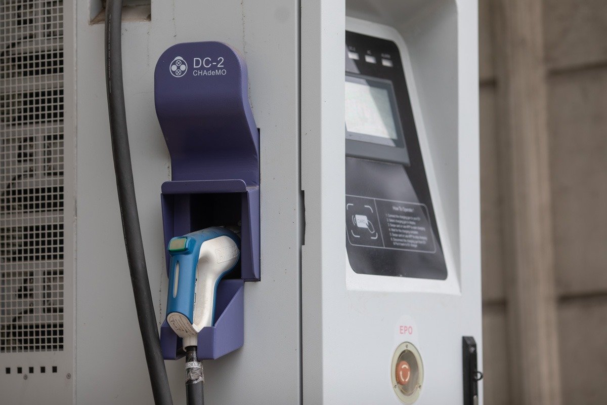 Hoții de metale vizează stațiile electricelor din grecia