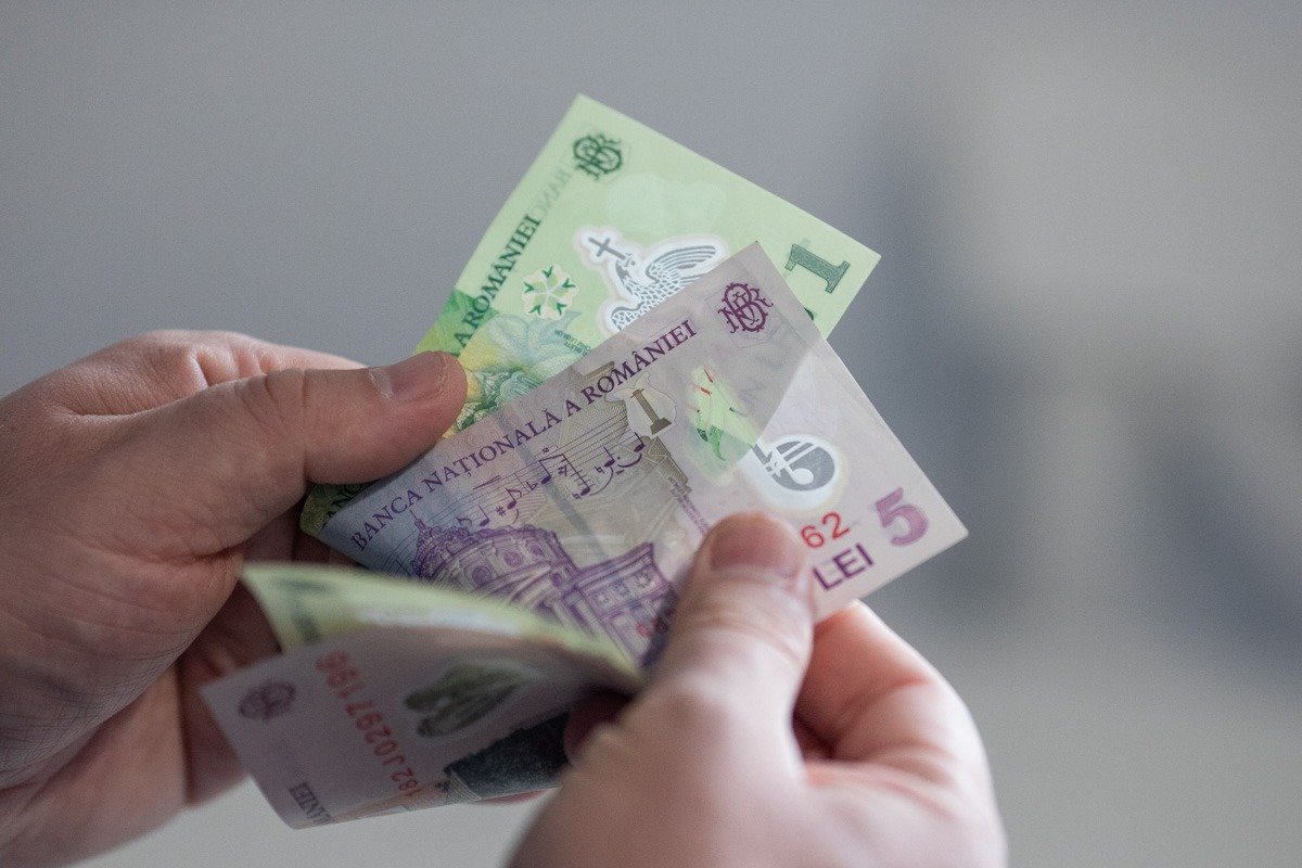 Pachetul de solidaritate: Ajutor pentru 2,8 milioane de pensionari și 300.000 de copii