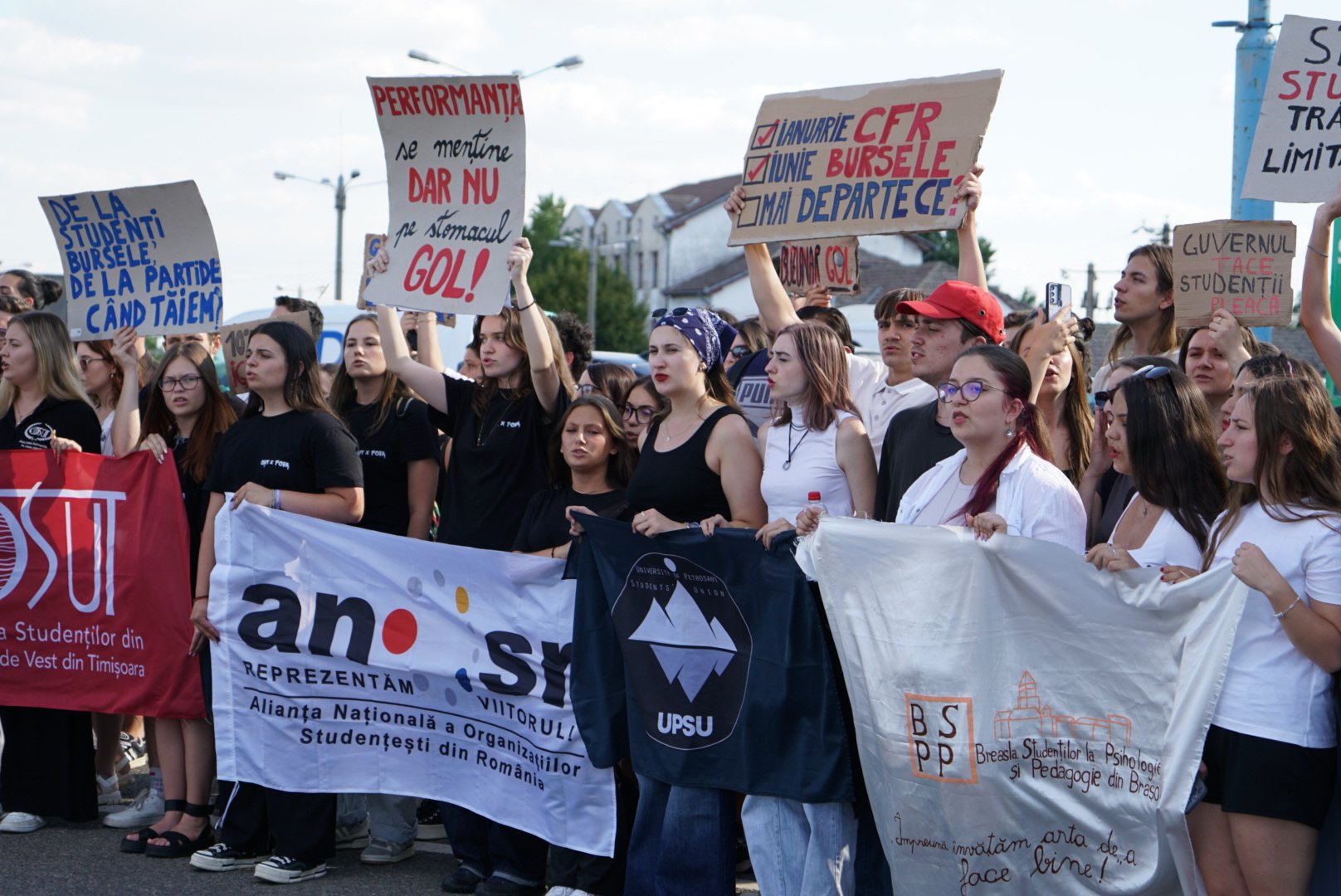 Studenții solicită o întâlnire cu ministrul Educației din cauza nemulțumirilor