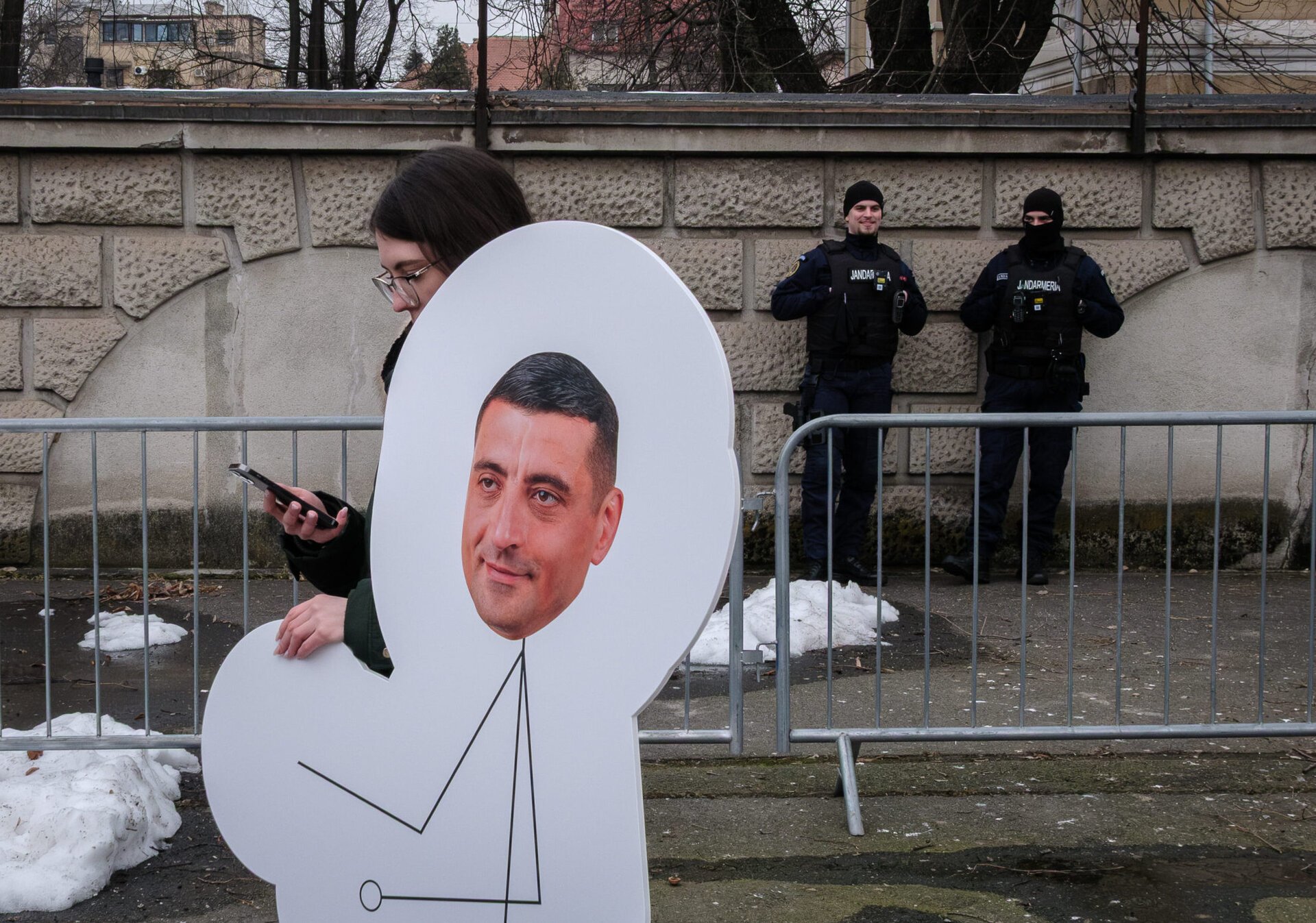 Simion acuzat de dezinformare după justificarea abținerii la votul pro-SUA