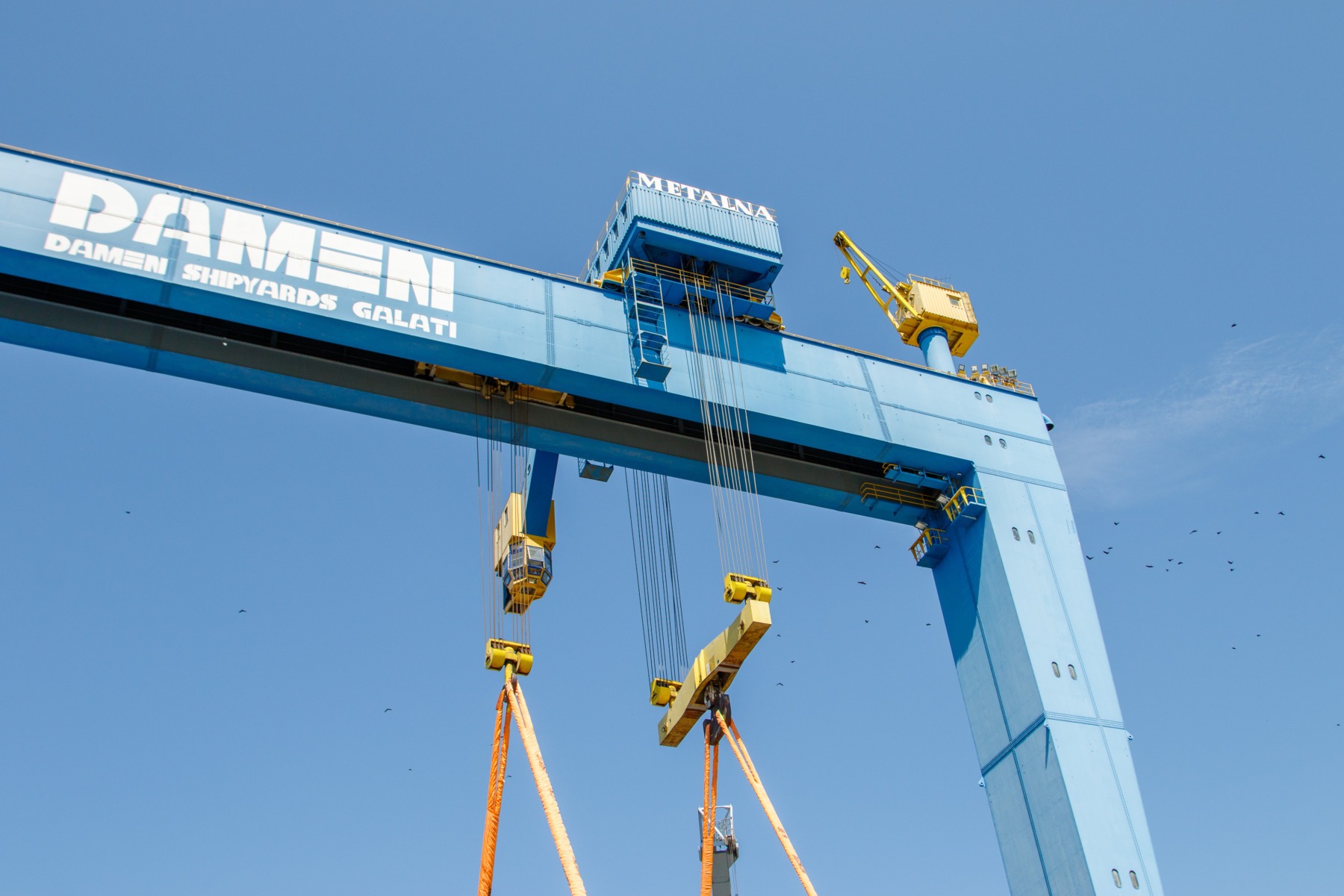 Angajații Liberty, Romaero și Damen primesc salariile promise înainte de Paște