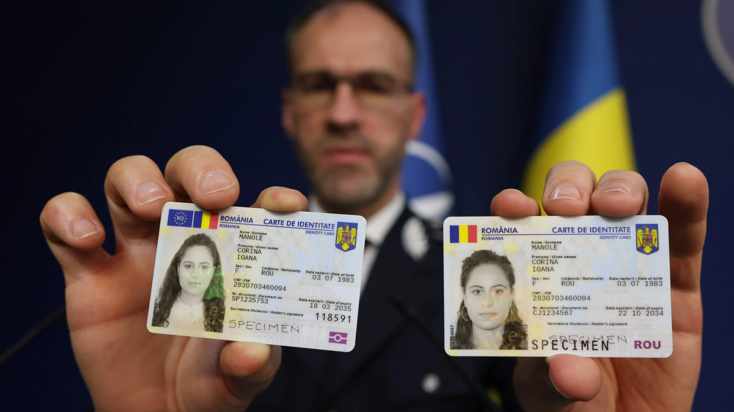 Probleme pentru românii cu buletin electronic: Nu se poate schimba domiciliul