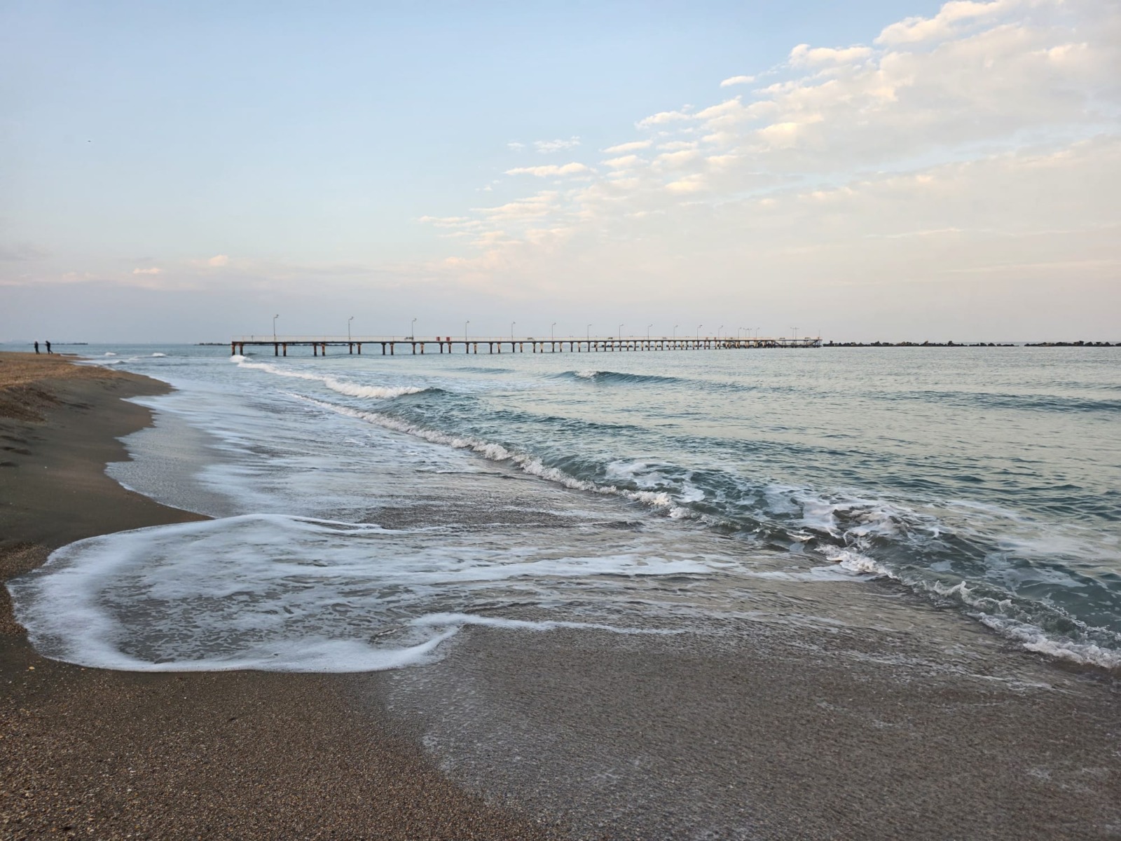CCR analizează miercuri sesizarea lui nicușor dan despre plajele de la marea neagră