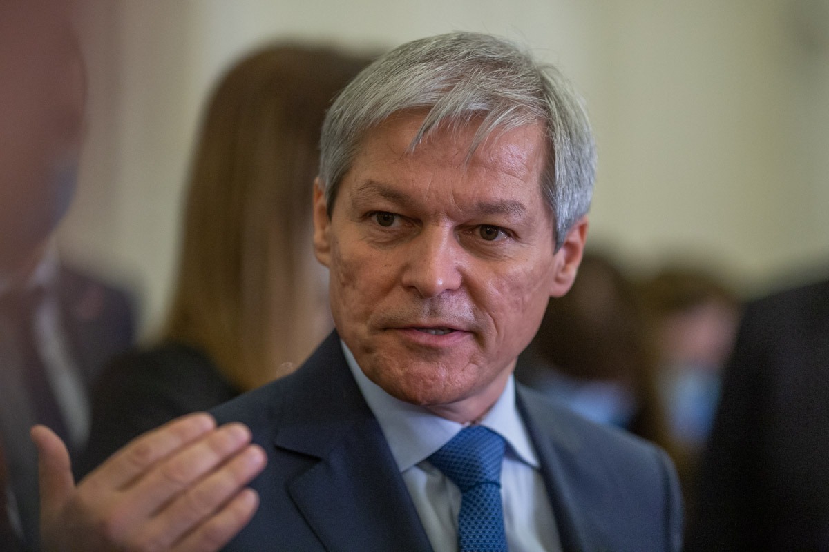 România îl propune pe dacian cioloș la șefia francofoniei