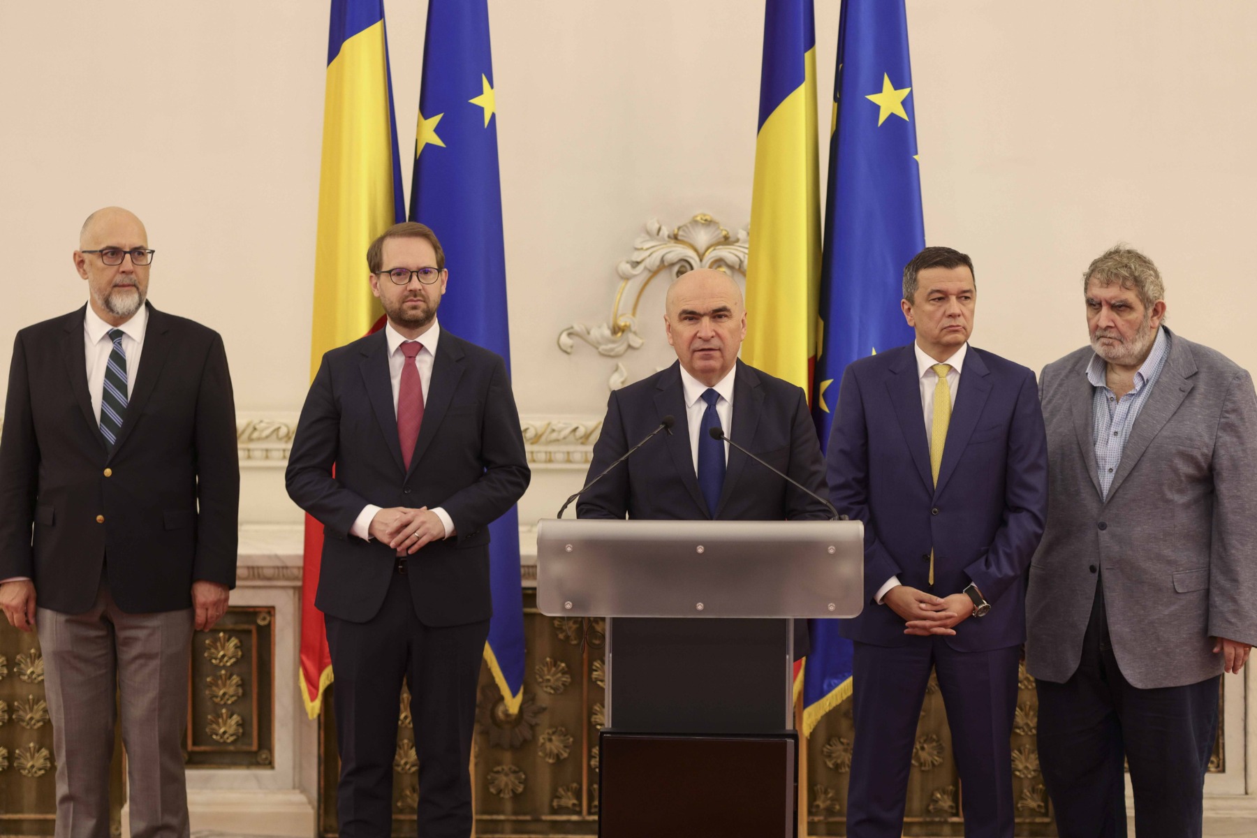 Grindeanu conduce ședința pe buget, după blocaj. PSD a refuzat ajutoarele pentru pensionari