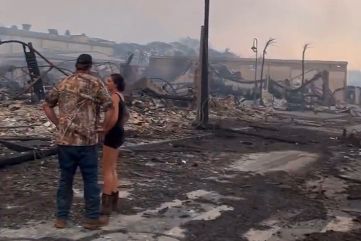 Peste 5500 de persoane, evacuate din cauza unui baraj vechi