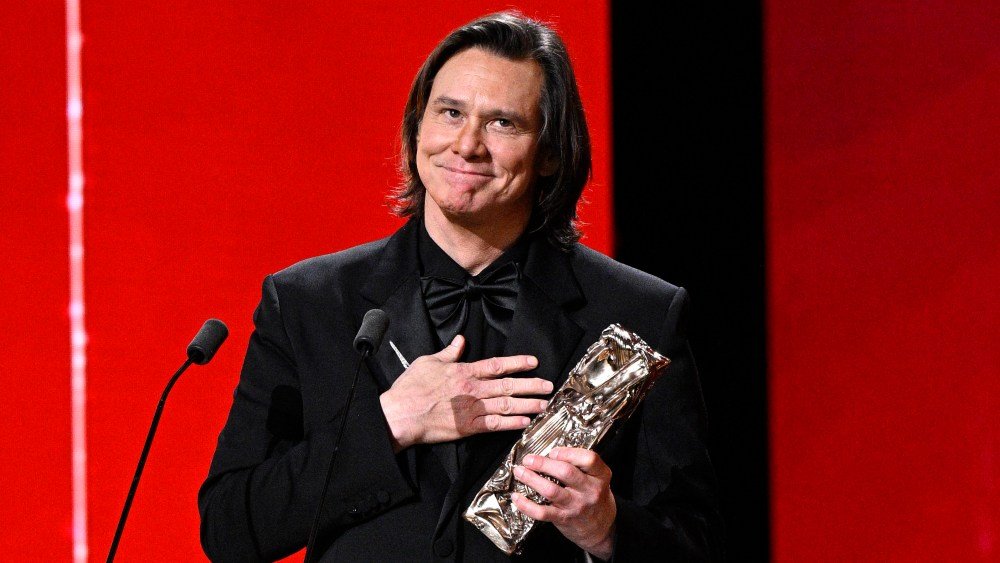 Jim Carrey Delivers Speech in French at Cesar Awards