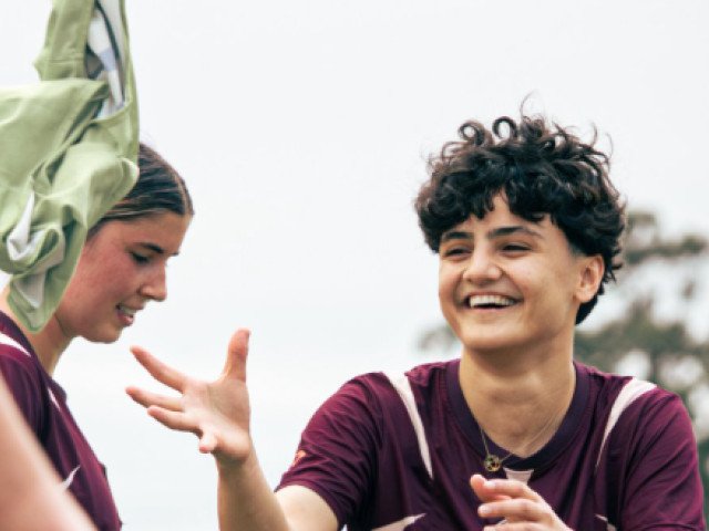 Două iranience, gest interzis: „Mi-am pierdut familia”