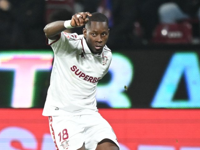 Rapid: Kader Keita, acuzat că a lovit o femeie cu mașina