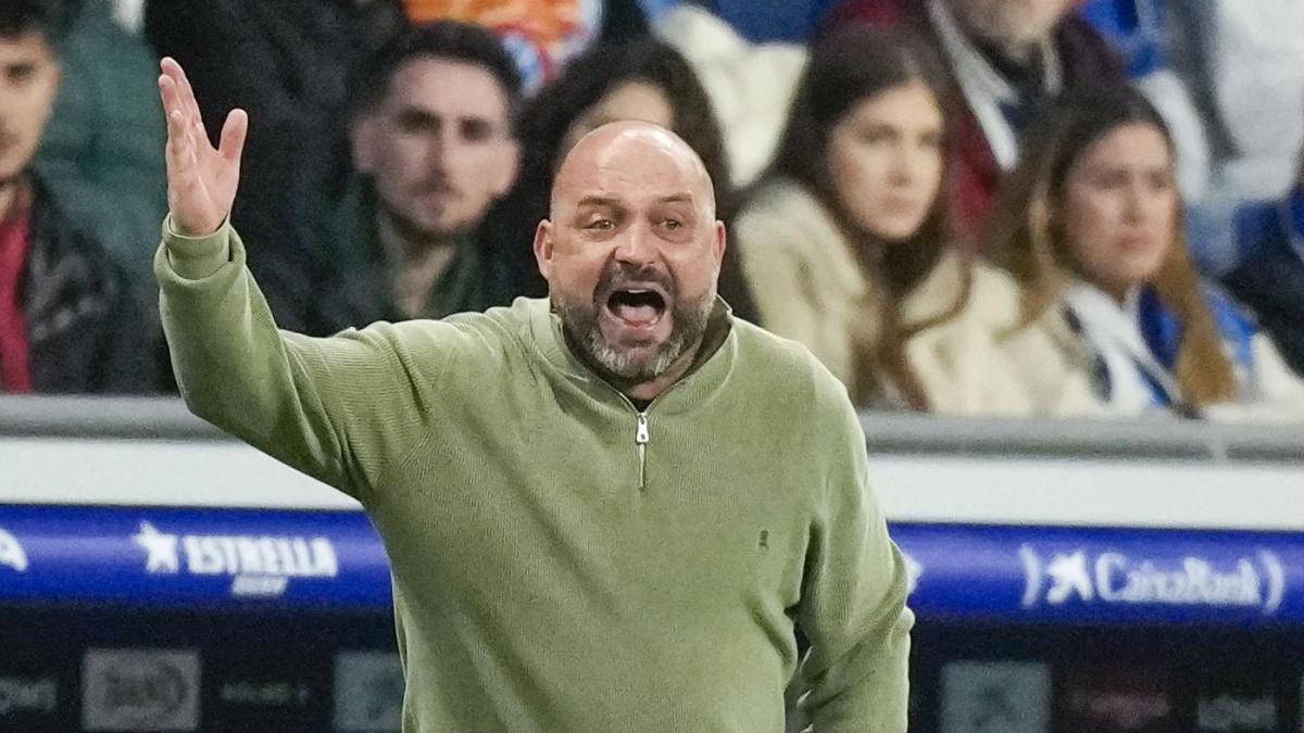 “La Liga o la Federación ha tocado el calendario y perjudican al Espanyol con tres partidos seguidos fuera”