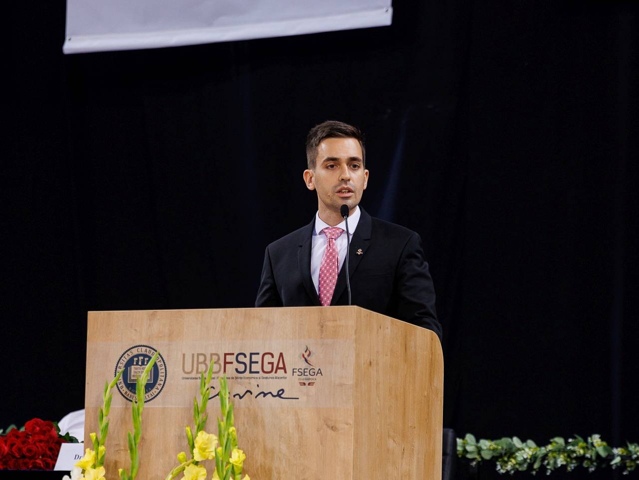 Plafonarea adaosului comercial: Protecție sau risc pentru consumatori în România?