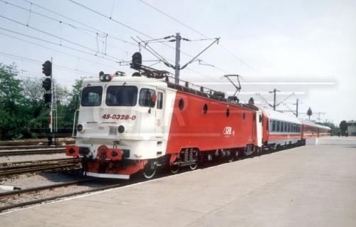 Circulația pe ruta Holdea-Margina, reluată după deraierea unei locomotive, anunță CFR