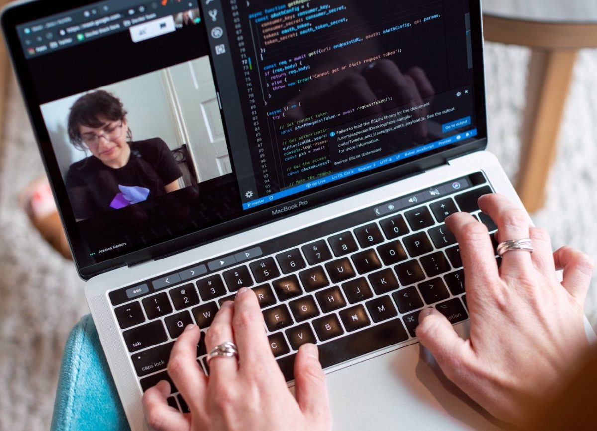 Războiul din Iran: Angajații din Asia de Sud-Est, la telemuncă