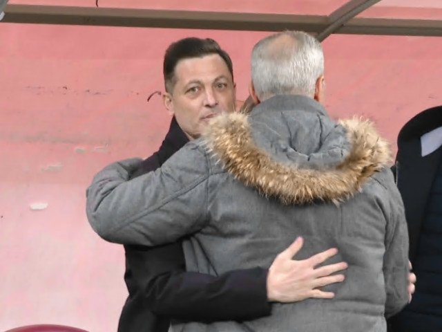 Apariție surpriză pe arena națională: A salutat personal pe mirel rădoi