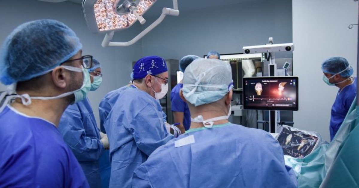 Opțiuni:

Noua tehnologie crește siguranța protezării genunchiului
Progres tehnologic: protezarea genunchiului, mai sigură
Inovație medicală: protezarea genunchiului, mai fiabilă
Siguranță sporită: tehnologie avansată în protezarea genunchiului